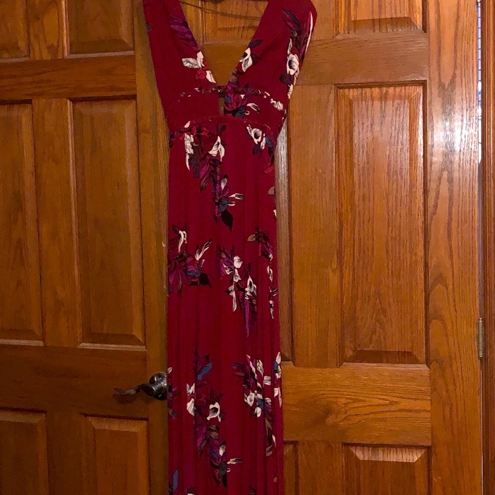 Backless maxi dress